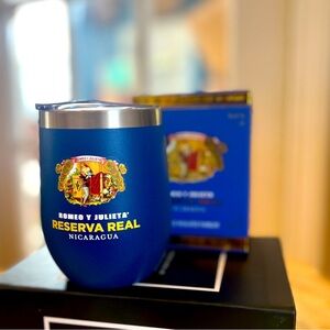Romeo y Julieta Blue Tumbler
